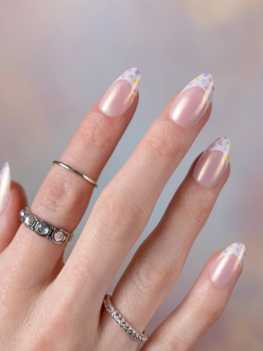 New Red Aspen Press On Nails POP Butterfly Kisses Blythe Medium Almond